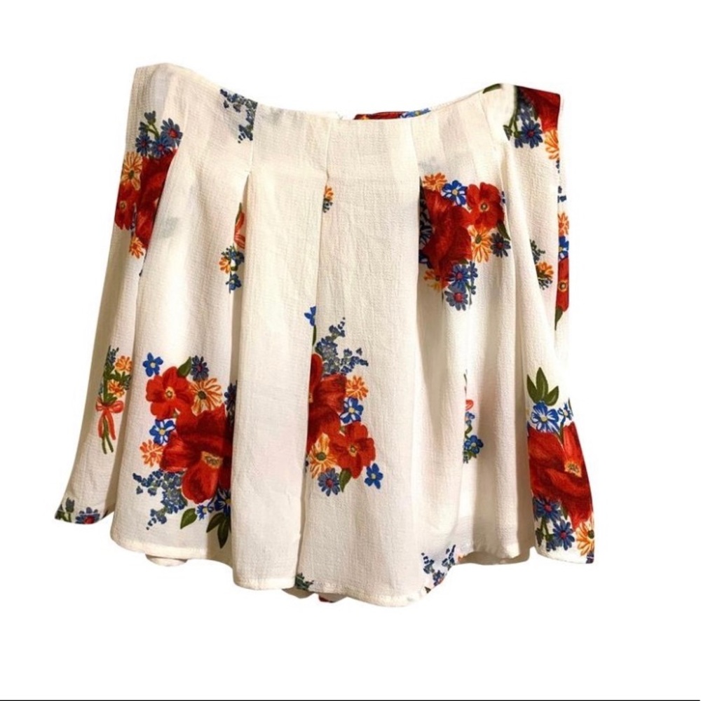 Pretty Little Thing White Floral Print Skort - 6